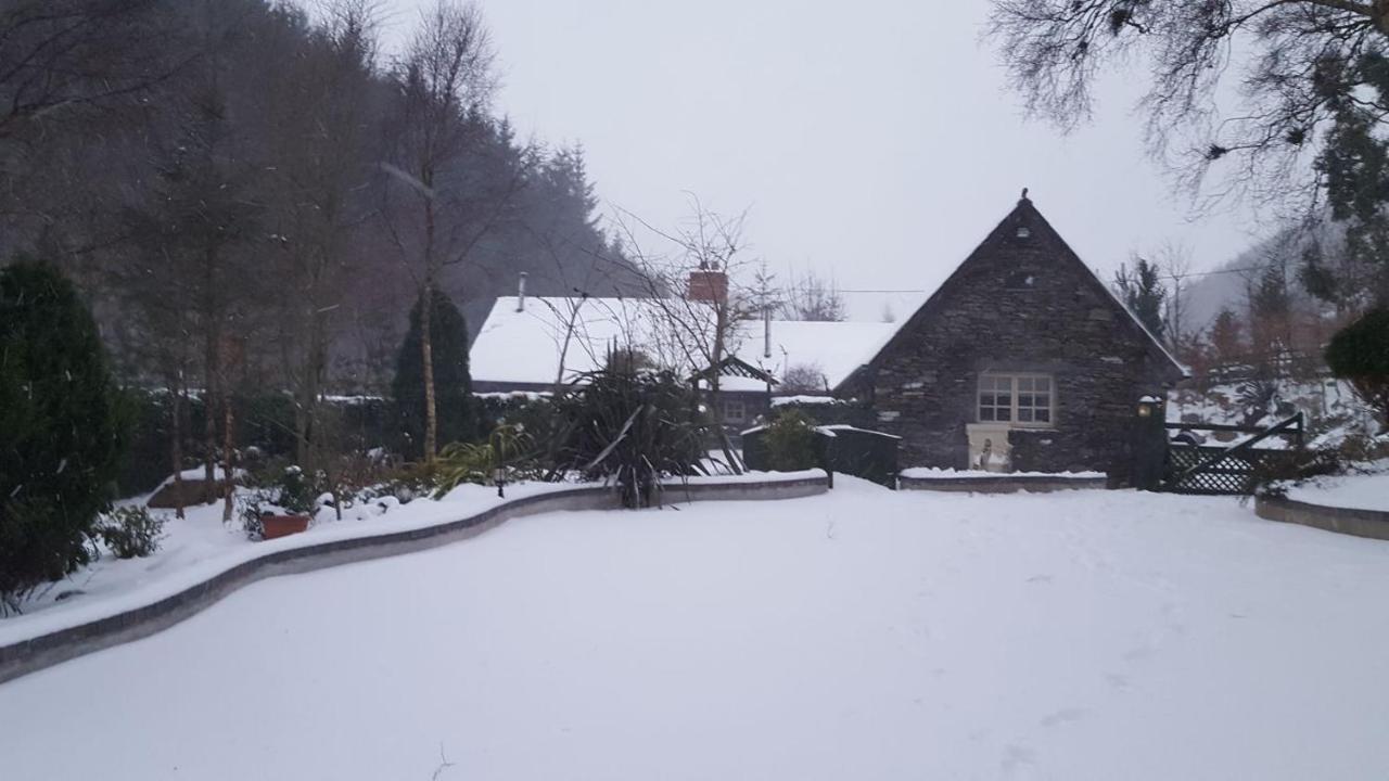 Clarisses Cottage Laragh Bagian luar foto