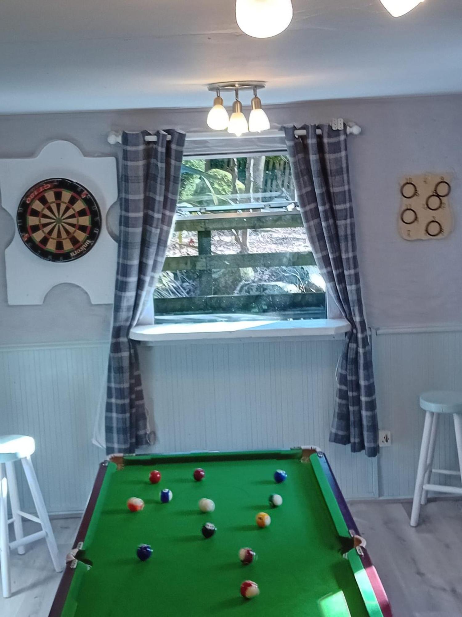 Clarisses Cottage Laragh Bagian luar foto
