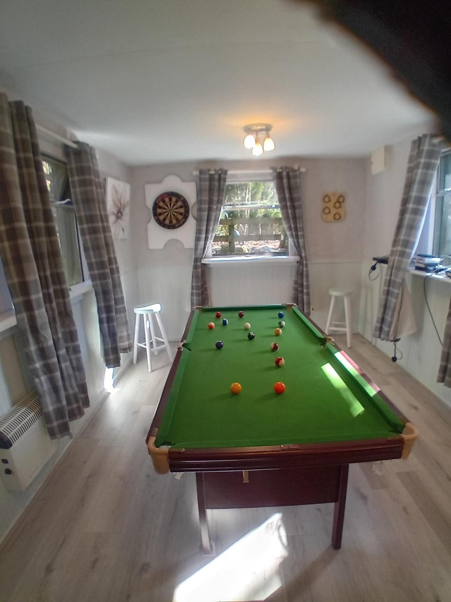Clarisses Cottage Laragh Bagian luar foto