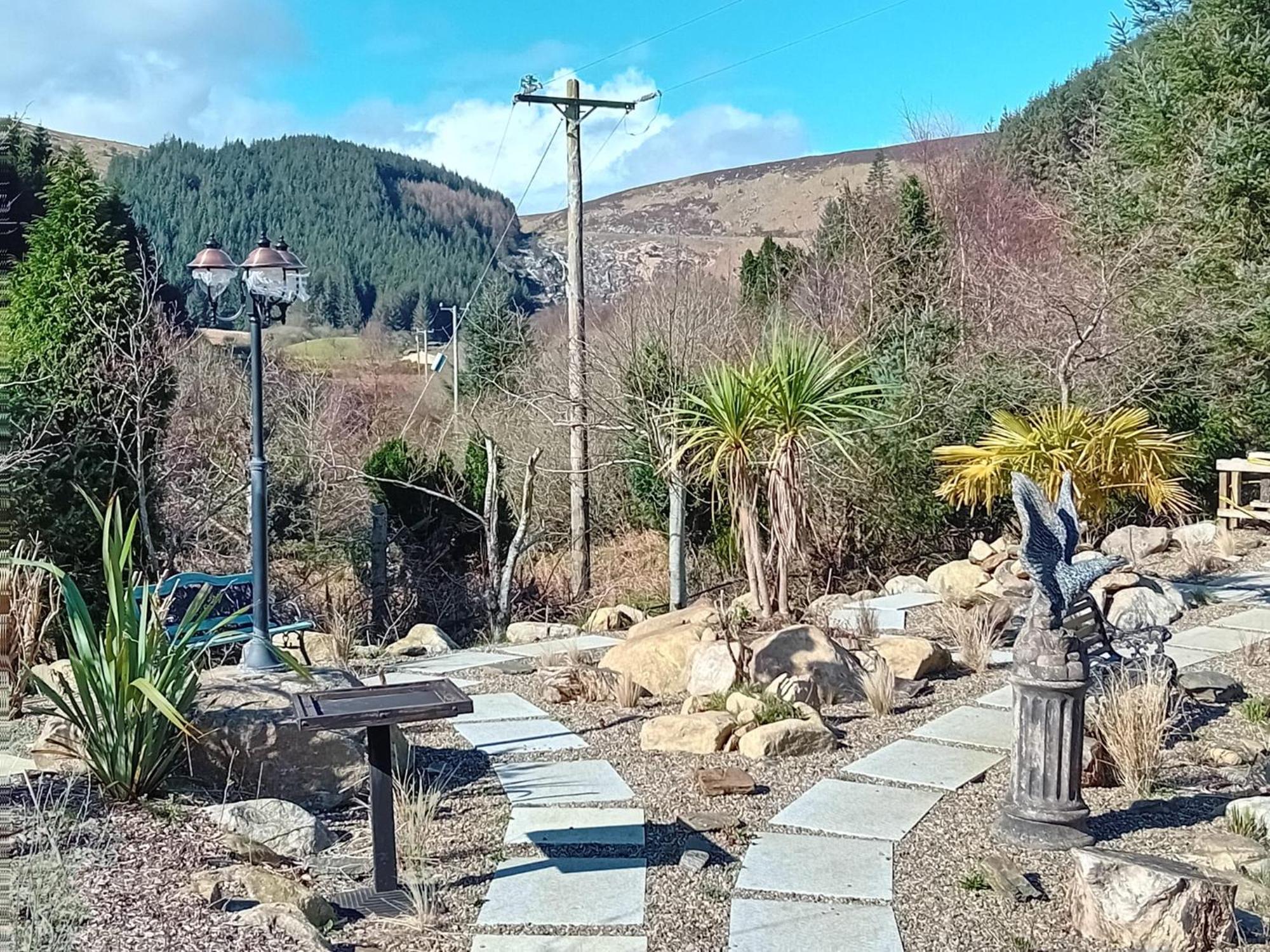 Clarisses Cottage Laragh Bagian luar foto