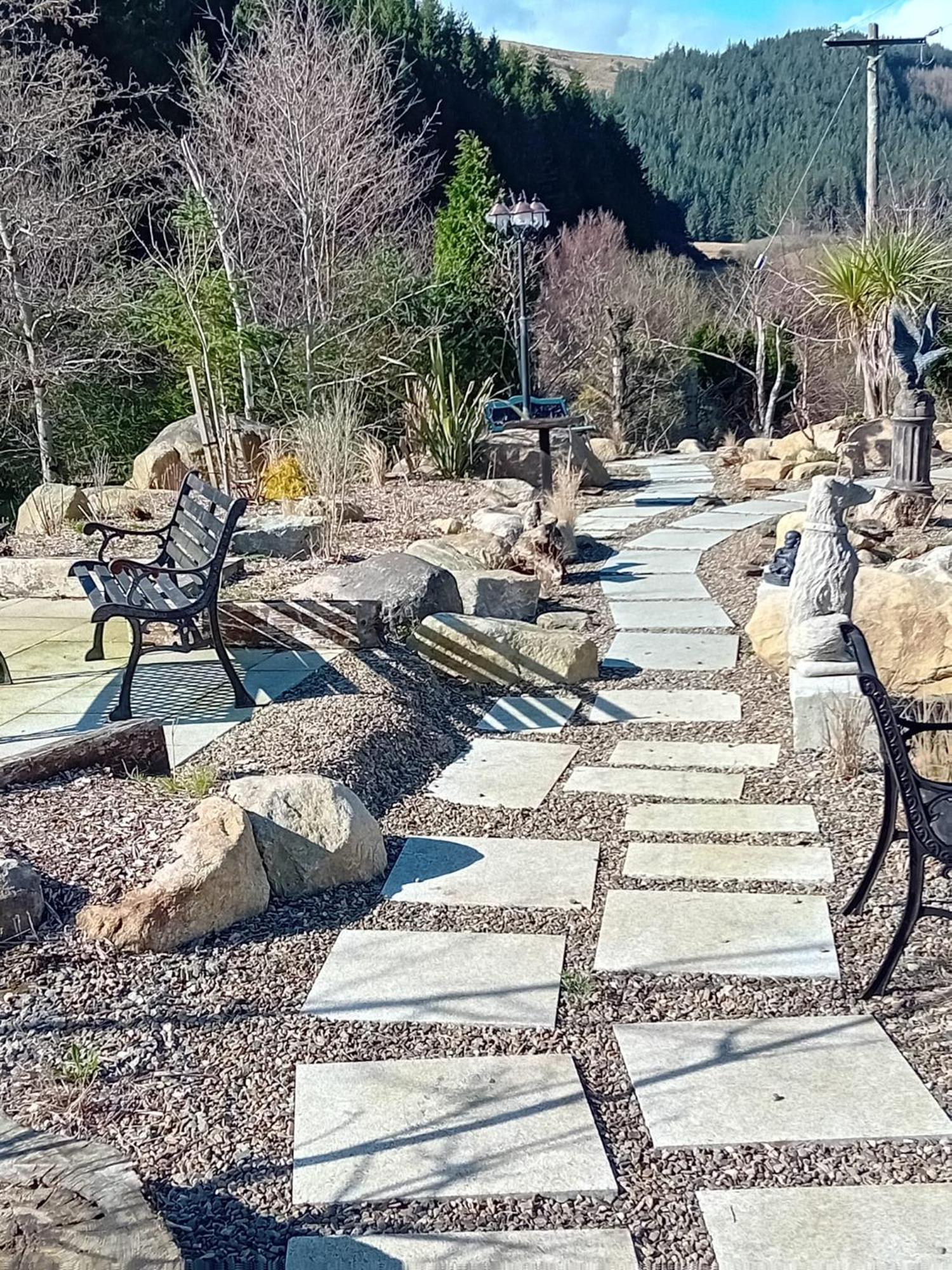Clarisses Cottage Laragh Bagian luar foto