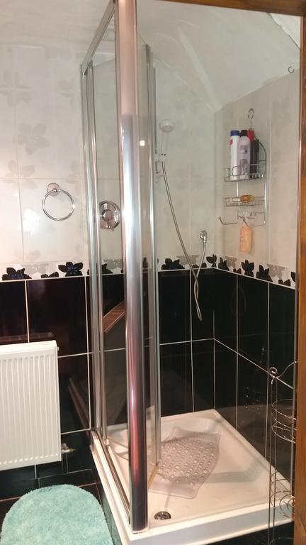 Clarisses Cottage Laragh Bagian luar foto
