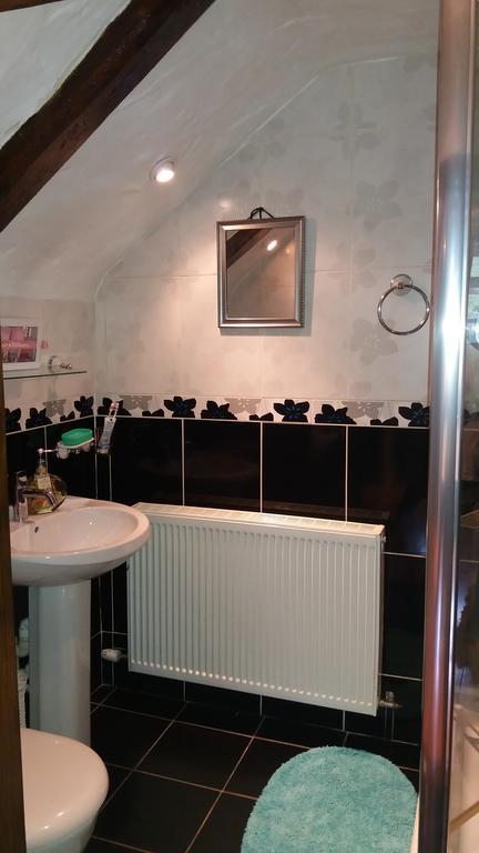 Clarisses Cottage Laragh Bagian luar foto