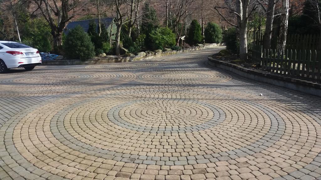 Clarisses Cottage Laragh Bagian luar foto